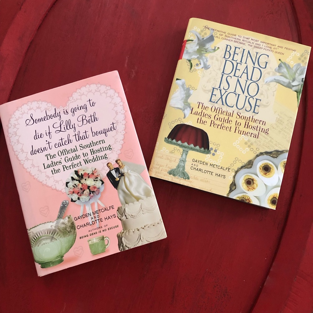 Southern Ladies Guides Hardback Set of 2️⃣ Humorous Books - Like NEW! 📖📖